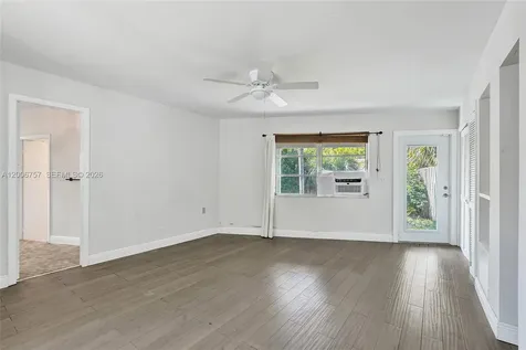 1421 S Palmway Lake Worth FL 33460