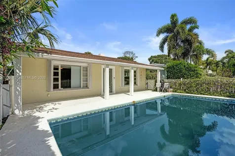 1421 S Palmway Lake Worth FL 33460