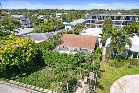 1421 S Palmway Lake Worth FL 33460