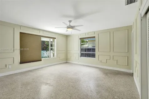 1421 S Palmway Lake Worth FL 33460
