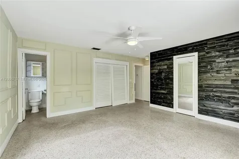 1421 S Palmway Lake Worth FL 33460