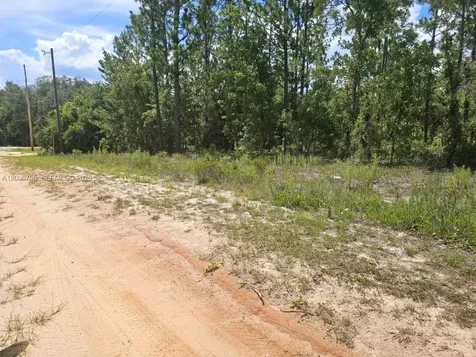136 Utah Street Palatka FL 32640
