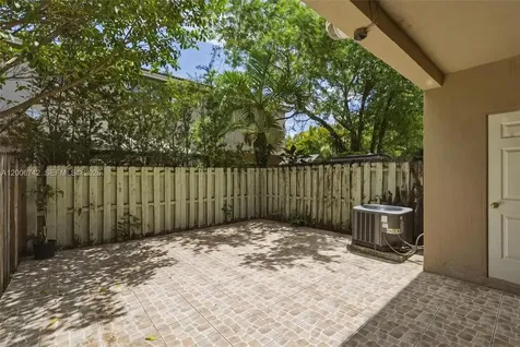 16613 NW 71st Avenue Miami Lakes FL 33014