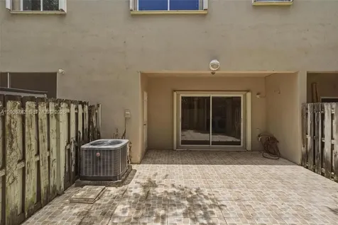 16613 NW 71st Avenue Miami Lakes FL 33014