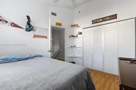 6235 Kendale Lakes Circle Miami FL 33183