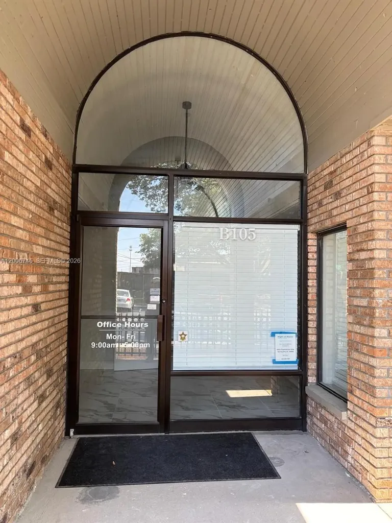 5327 Commercial Way Spring Hill FL 34606