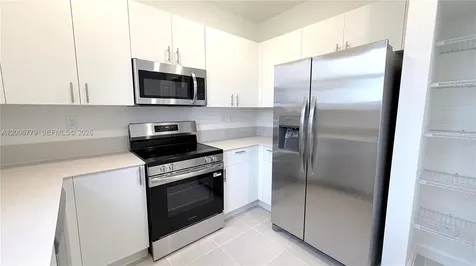 2537 SE 27th Court Homestead FL 33035