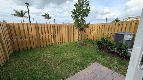 2537 SE 27th Court Homestead FL 33035