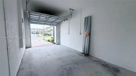 2537 SE 27th Court Homestead FL 33035