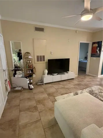 860 N Orange Avenue Orlando FL 33180