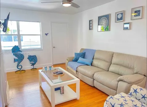 326 Wilson Street Hollywood FL 33019