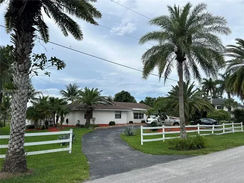 11781 NW 14th Street Plantation FL 33323
