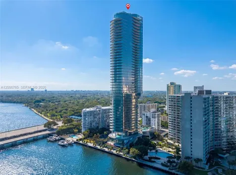175 SE 25th Road Miami FL 33129