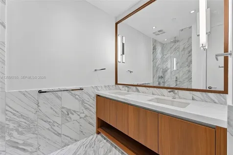 175 SE 25th Road Miami FL 33129