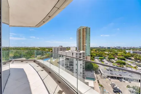 175 SE 25th Road Miami FL 33129