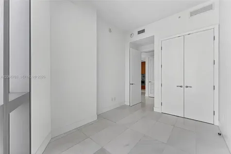 175 SE 25th Road Miami FL 33129