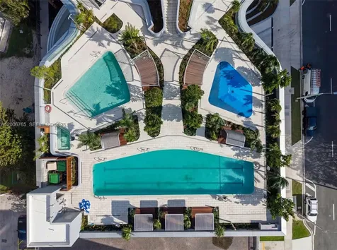 175 SE 25th Road Miami FL 33129