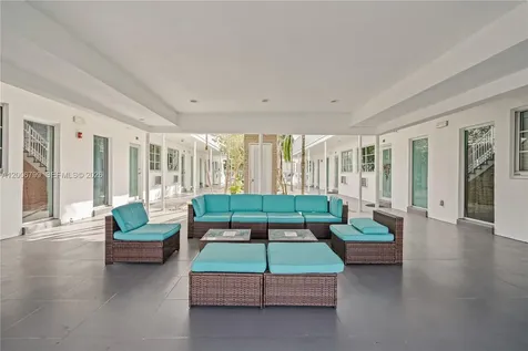 7930 Tatum Waterway Drive Miami Beach FL 33141