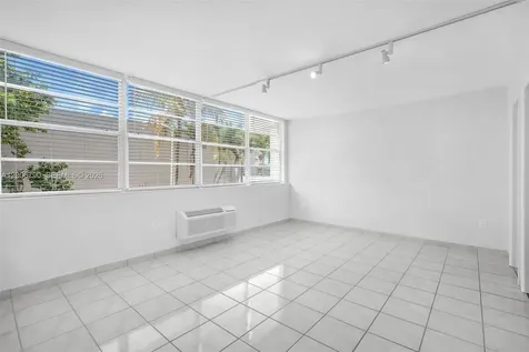 5313 Collins Avenue Miami Beach FL 33140