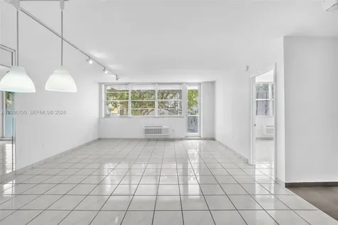 5313 Collins Avenue Miami Beach FL 33140