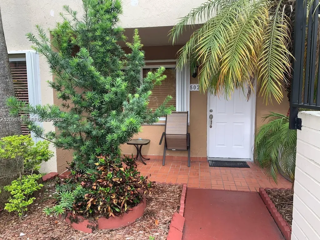 551 NW 82nd Avenue Miami FL 33126
