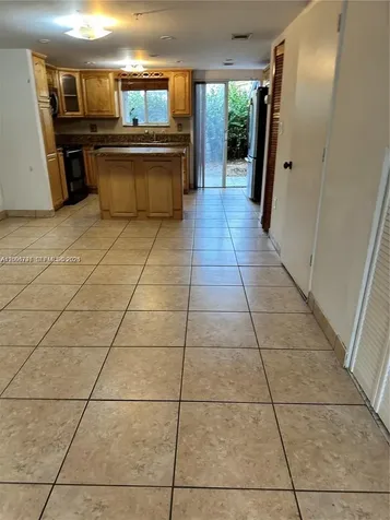 551 NW 82nd Avenue Miami FL 33126