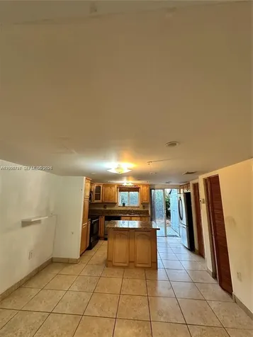 551 NW 82nd Avenue Miami FL 33126