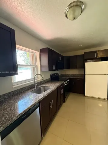 525 NW 15th Terrace Fort Lauderdale FL 33311