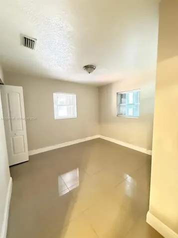 525 NW 15th Terrace Fort Lauderdale FL 33311