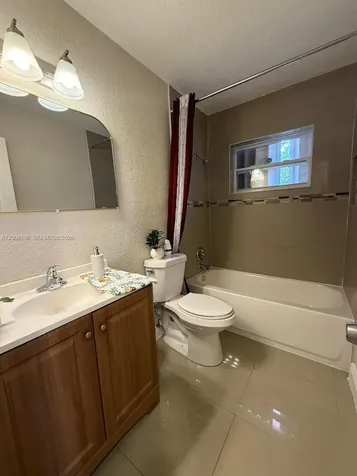 525 NW 15th Terrace Fort Lauderdale FL 33311