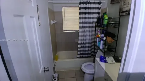948 NW 14th Court Fort Lauderdale FL 33311