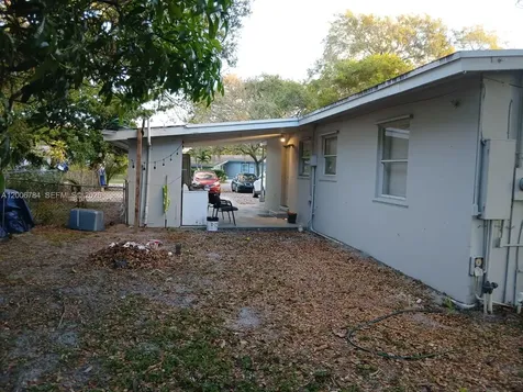 948 NW 14th Court Fort Lauderdale FL 33311