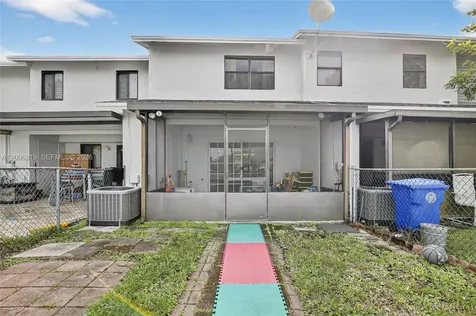 10431 NW 3rd Street Pembroke Pines FL 33026
