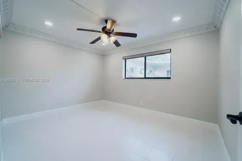 5190 Las Verdes Circle Delray Beach FL 33484