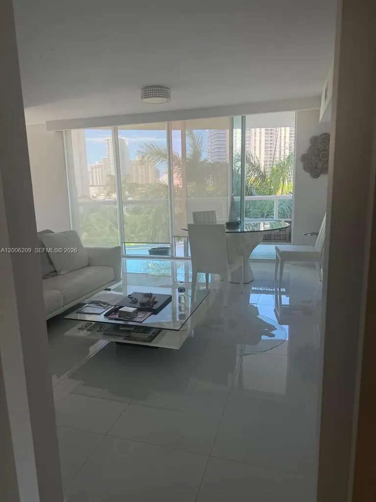 19400 Turnberry Way Aventura FL 33180