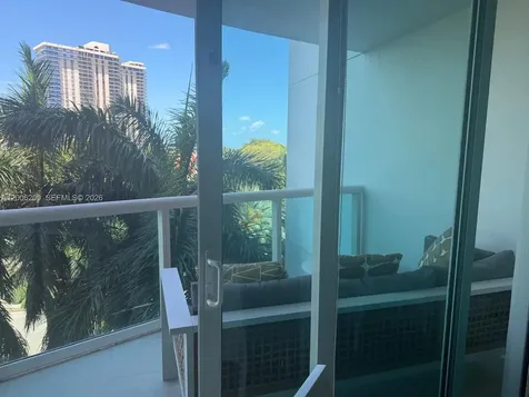 19400 Turnberry Way Aventura FL 33180