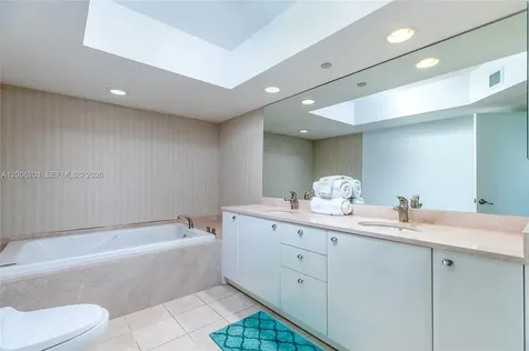 16500 Collins Avenue Sunny Isles Beach FL 33160
