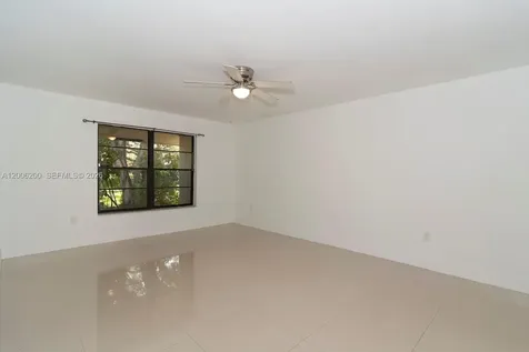 2911 N 33rd Terrace Hollywood FL 33021