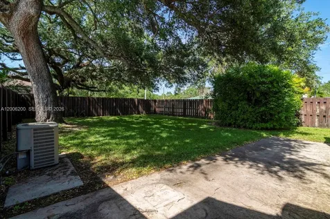2911 N 33rd Terrace Hollywood FL 33021