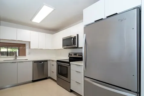 2911 N 33rd Terrace Hollywood FL 33021