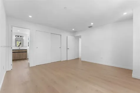 824 SE 12th Court Fort Lauderdale FL 33316