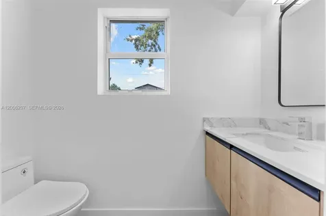 824 SE 12th Court Fort Lauderdale FL 33316