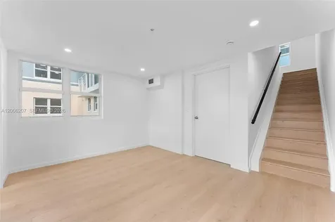 824 SE 12th Court Fort Lauderdale FL 33316