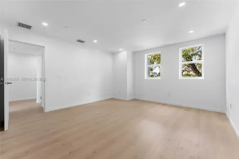 824 SE 12th Court Fort Lauderdale FL 33316