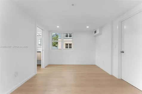 824 SE 12th Court Fort Lauderdale FL 33316
