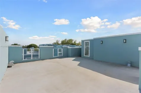 824 SE 12th Court Fort Lauderdale FL 33316