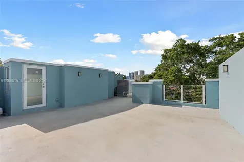 824 SE 12th Court Fort Lauderdale FL 33316