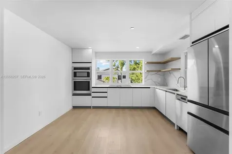 824 SE 12th Court Fort Lauderdale FL 33316