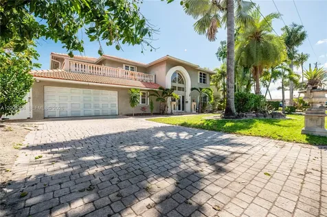 37 Fort Royal Island Fort Lauderdale FL 33308