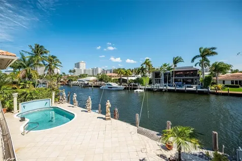 37 Fort Royal Island Fort Lauderdale FL 33308